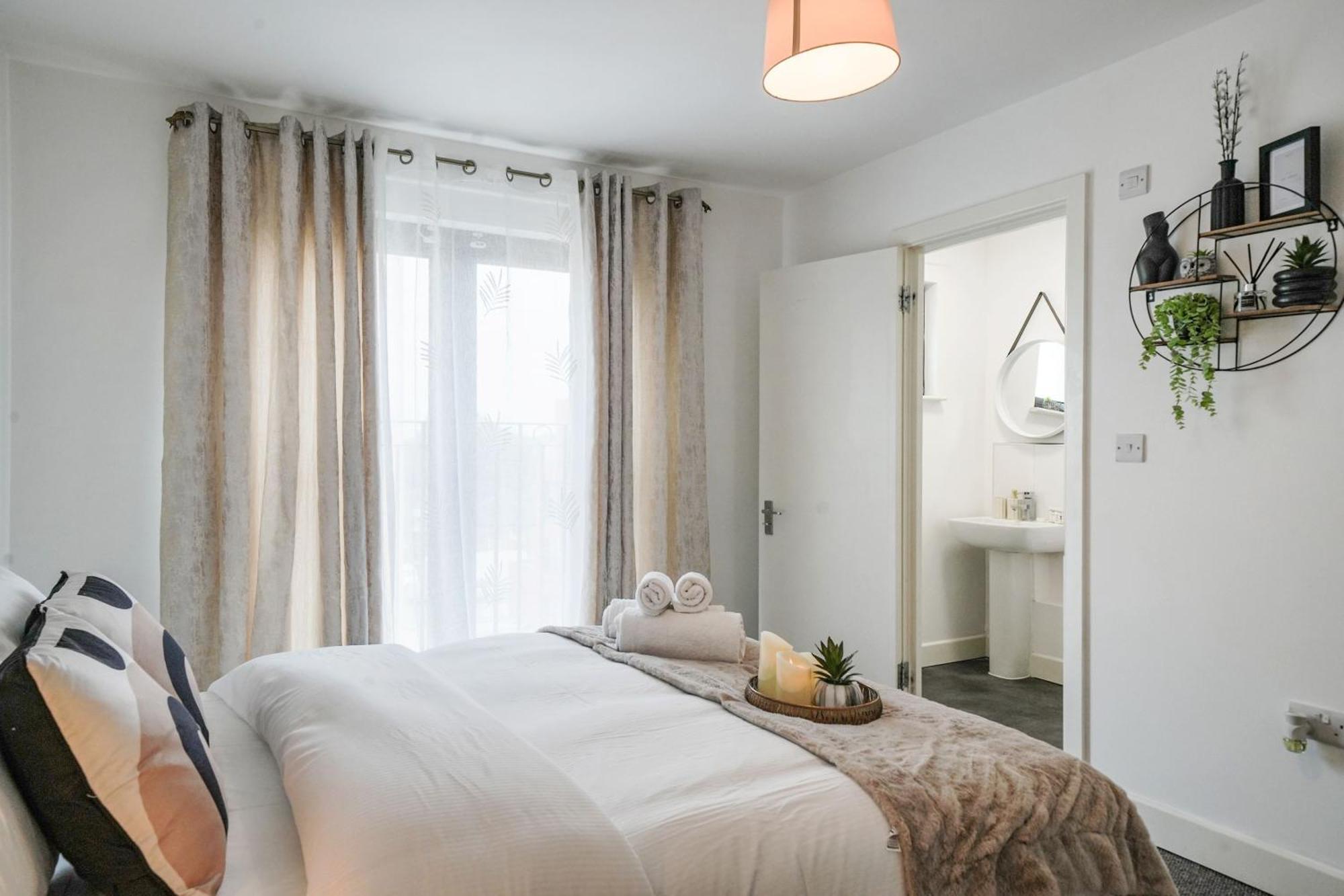 One And Two Bed Slough Near Heathrow Appartamento *