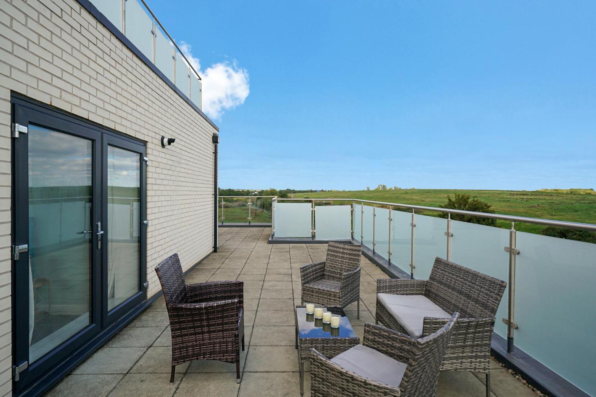 One And Two Bed Slough Near Heathrow Appartamento Colnbrook